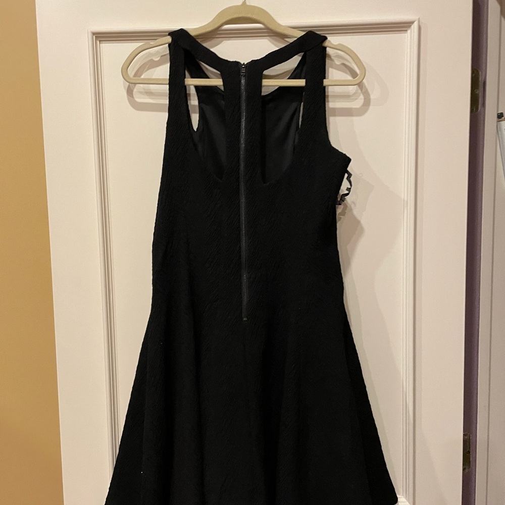 Dress - Picture 5 of 5